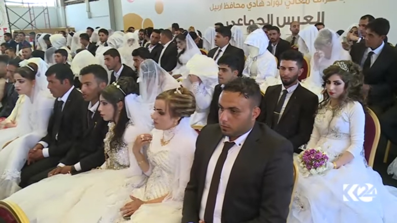 بالصور.. اربيل تحتضن عرسا جماعيا لـ 214 شابا وشابة